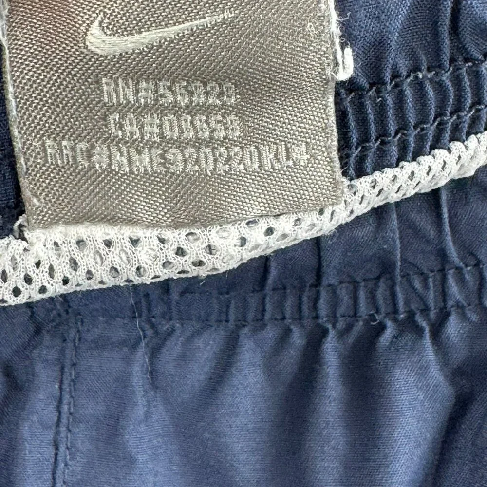 Nike Navy Blue & Gray Swim Trunks Mens Size L With Mesh Lining